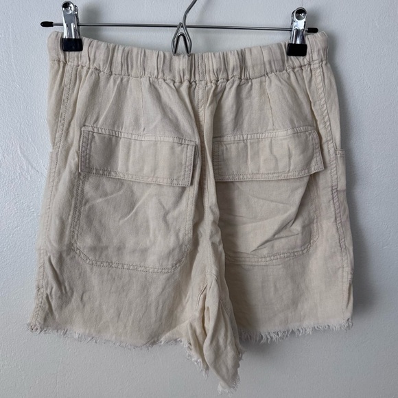 Free People cream linen raw hem shorts Size XS - Picture 5 of 5
